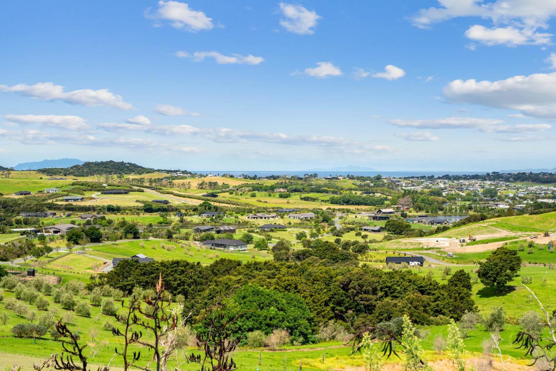 Mangawhai Magic - Mangawhai Heads Holiday Home Екстериор снимка